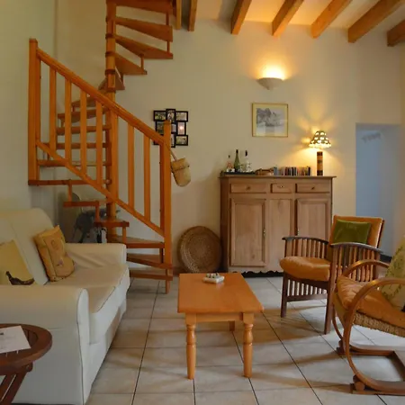 Cottage In Wierre-Effroy Near Forest *