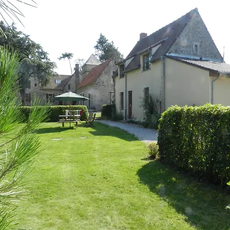 Cottage In Wierre-Effroy Near Forest Ferienhaus
