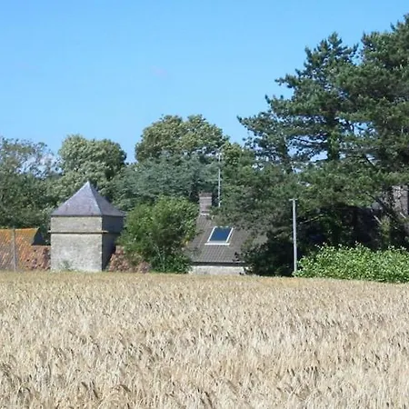 Cottage In Wierre-Effroy Near Forest