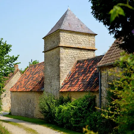 Cottage In Wierre-Effroy Near Forest