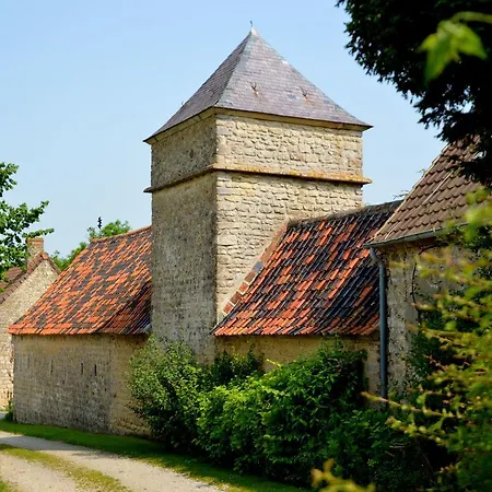 Rural G Te Surrounded By Fruit Trees Holiday home Wierre-Effroy